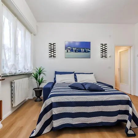 Apartment A Quattro Passi Dal Mare Viareggio